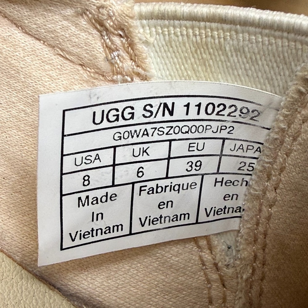 UGG‎ Kitlyn Leather Sneakers Womens 8 White Low Top Slip On flats Minimalist - Picture 11 of 11